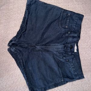 Levi’s shorts